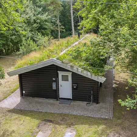 Semesterbostad Log House In 150 M To The *