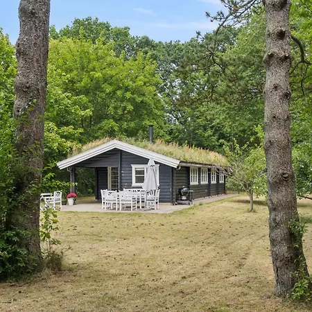 Hébergement de vacances Log House In 150 M To The *