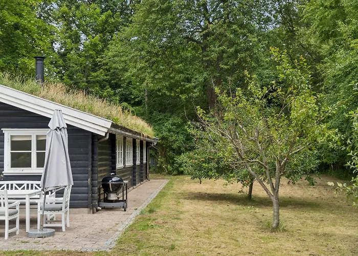 Semesterbostad Log House In 150 M To The *